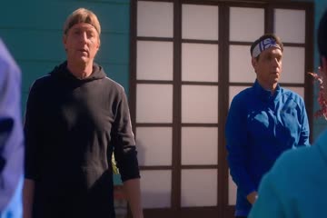 Cobra Kai 4th Season (Hindi Dub) All Episodes thumb